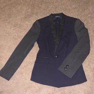 TV PRODUCER selling cute blazer